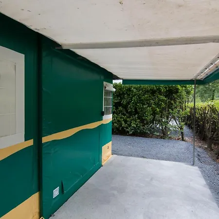 Camping Le Jardin: Riverside Nature Retreat Lacaze Exterior photo