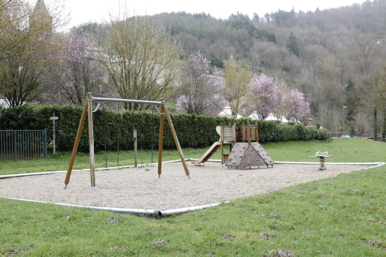 Le Jardin: Riverside Nature Retreat Campsite